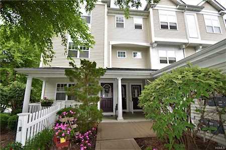 121 Viewpoint Terrace Peekskill, NY 10566