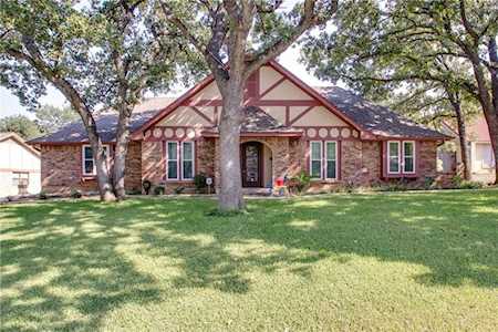 508 Cumberland Drive Hurst, TX 76054