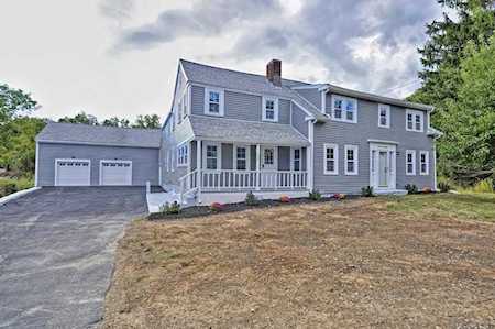 180 Concord St #1 Holliston, MA 01746
