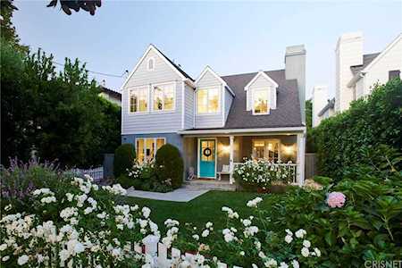 3814 Mound View Avenue Studio City, CA 91604