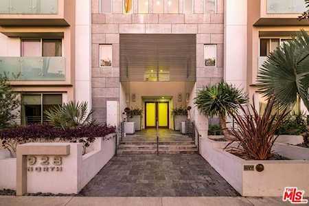 928 N Croft Avenue #PH304 Los Angeles, CA 90069