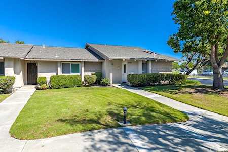 8565 Van Ness Court #701 E Huntington Beach, CA 92646