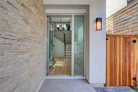 102 S Prospect Avenue #B Redondo Beach, CA 90277