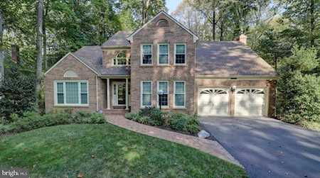 6823 Brimstone Ln Fairfax Station, VA 22039