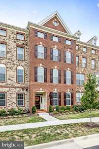 22524 Ocean Cliff Square Ashburn, VA 20148