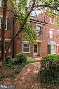 1126 Taylor St #1 Arlington, VA 22201