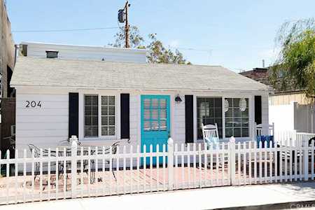 204 Onyx Avenue Newport Beach, CA 92662