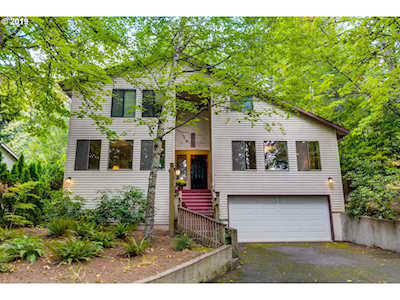 7455 SW Canyon Dr Portland, OR 97225
