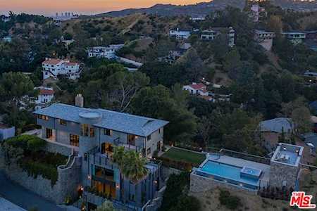 6201 Rodgerton Drive Los Angeles, CA 90068