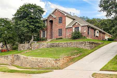 1401 Blue Quail Run Crowley, TX 76036