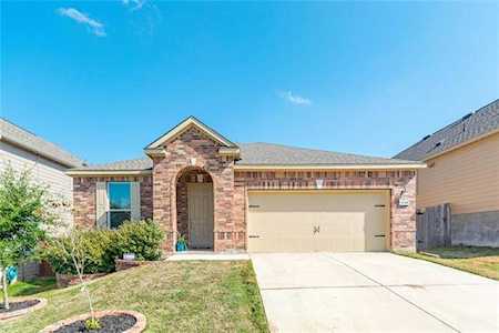 6716 Ondantra Bnd Austin, TX 78744