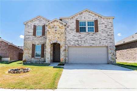 305 Mariscal Place Fort Worth, TX 76131