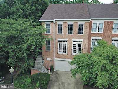 11426 Summer House Ct Reston, VA 20194