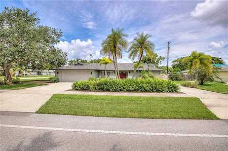 1745 Jefferson Ave Fort Myers, FL 33901