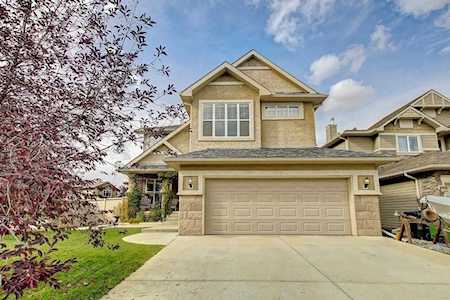 192 Panatella Close NW Calgary, AB T3K 6B3