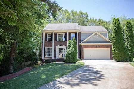 8412 Bridgestone Dr Huntersville, NC 28078