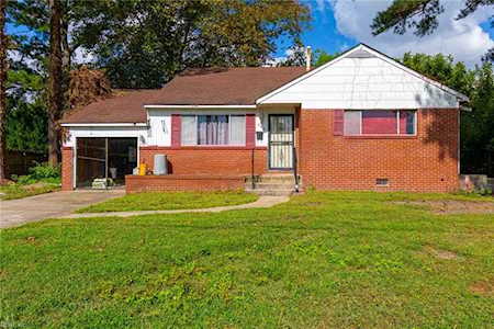 229 W Ottawa Rd Virginia Beach, VA 23462