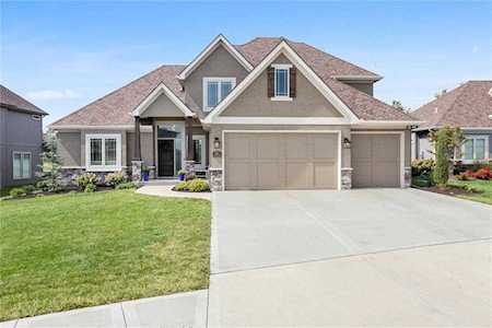 4506 NW Sienna Ridge Riverside, MO 64150