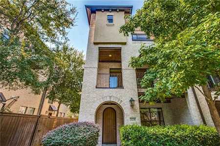 3230 Blackburn Street Dallas, TX 75204
