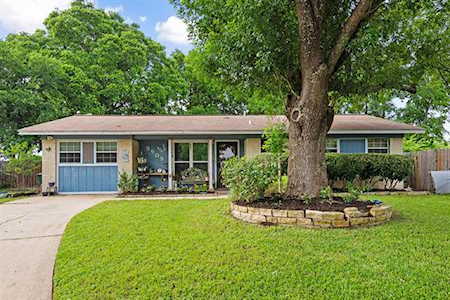 9908 Plover Dr Austin, TX 78753