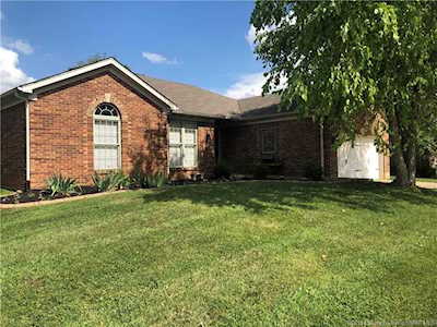 1036 Brookstone Court Georgetown, IN 47122