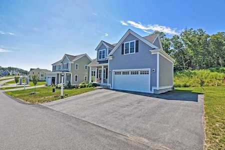 145 Black Birch Dr Wrentham, MA 02093