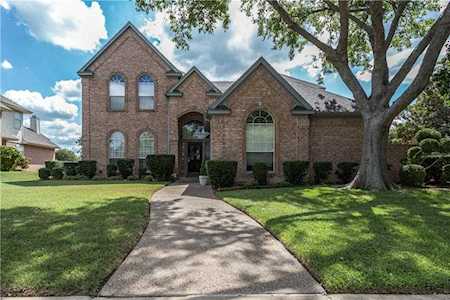 6340 Meadow Lakes Drive North Richland Hills, TX 76180