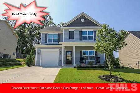 1095 Lakemont Drive Clayton, NC 27520