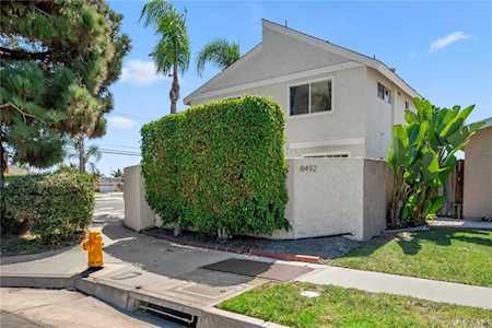 8492 Hillhead Drive Huntington Beach, CA 92646