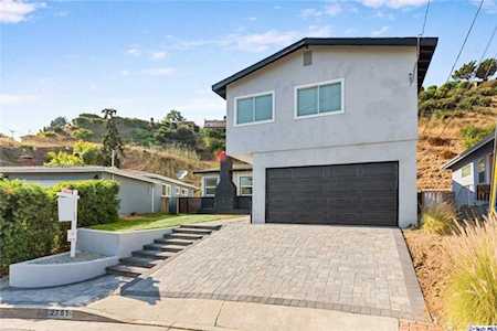 2761 Lompoc Street Eagle Rock, CA 90065