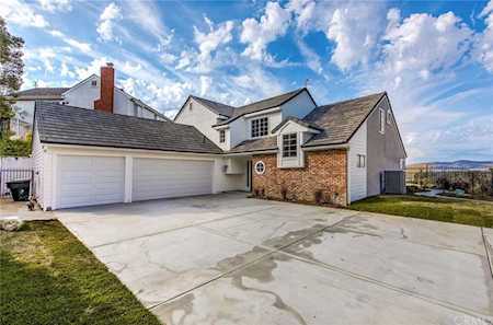 690 S Andover Drive Anaheim Hills, CA 92807