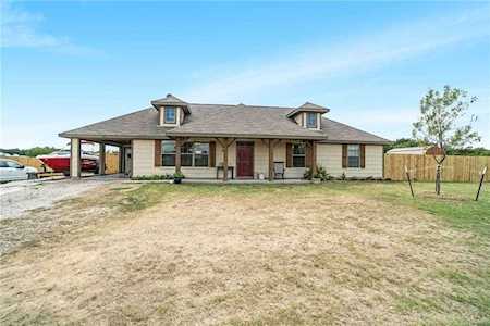 186 Oakley Circle Weatherford, TX 76085