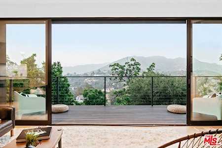 6876 Pacific View Drive Los Angeles, CA 90068