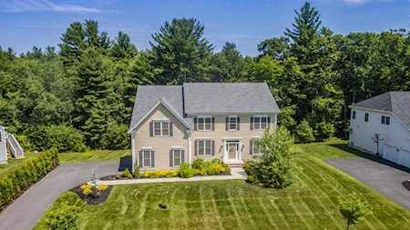 204 Mohawk Path Holliston, MA 01746