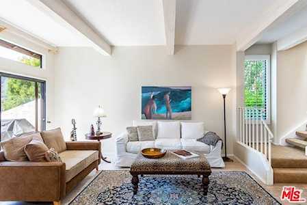 1550 Michael Lane Pacific Palisades, CA 90272