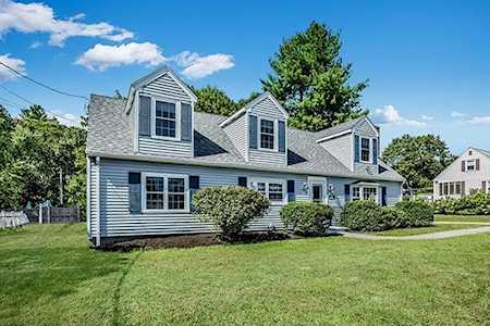 15 Carson Ave Wilmington, MA 01887
