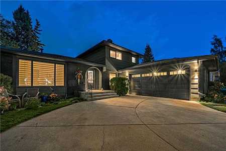 10712 Willowgreen Drive SE Calgary, AB T2J 1P6