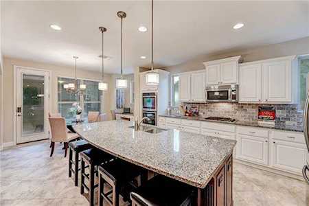 1490 Grassy Field Rd Austin, TX 78737