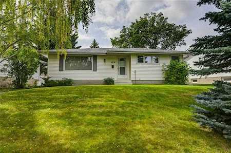 6219 Dalmarnock Crescent NW Calgary, AB T3A 1H3
