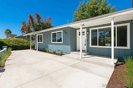 1585 Tibidabo Dr Escondido, CA 92027