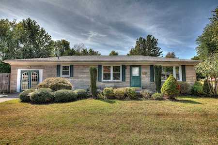 5702 Azalea Ln Louisville, KY 40258