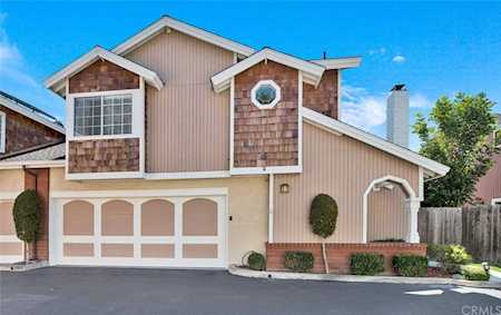 2210 Pacific Avenue #H1 Costa Mesa, CA 92627