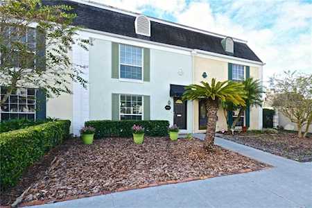 2066 S Countryside Circle Orlando, FL 32804