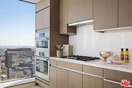 889 Francisco Street #2403 Los Angeles, CA 90017