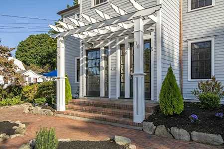 108 Elm St #4 Cohasset, MA 02025