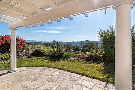 10517 Pinion Trail Escondido, CA 92026