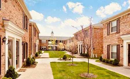 943 Manor Lane Columbus, OH 43221