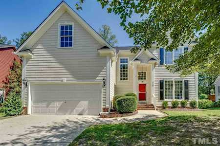 118 Streamview Drive Cary, NC 27519