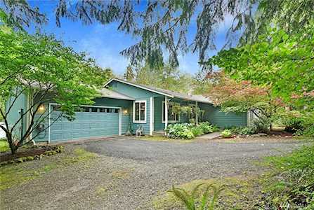 2461 Cantu Lane NW Seabeck, WA 98380