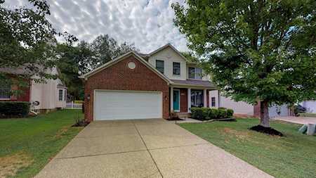 5214 River Trail Pl Louisville, KY 40229